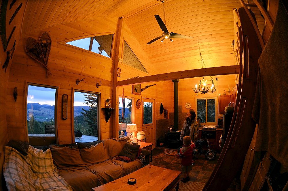 Toms cabin made by Bavarian Cottages 